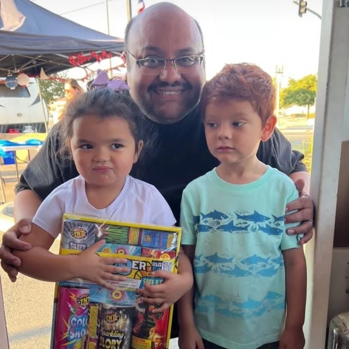 Colton Chamber of Commerce | 2023 Fireworks Booth