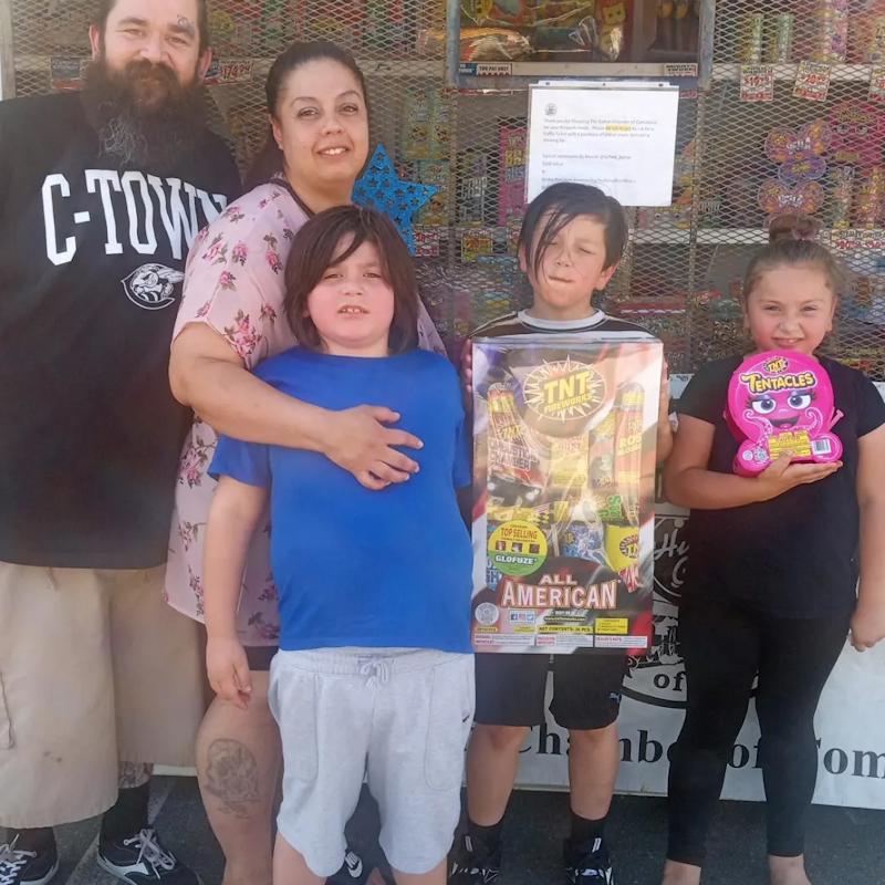 Colton Chamber of Commerce | 2023 Fireworks Booth